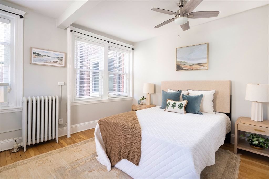 Picture 8: 15 Short St 4, Brookline, MA 02446