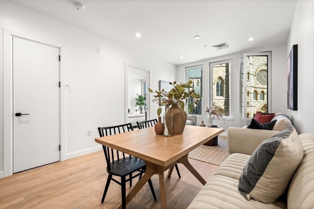 Picture 10: 1395 Washington Street 407, Boston, MA 02118