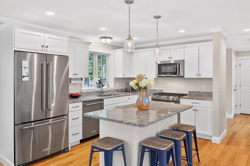 Picture 43: 24 Chase St, Harwich, MA 02671