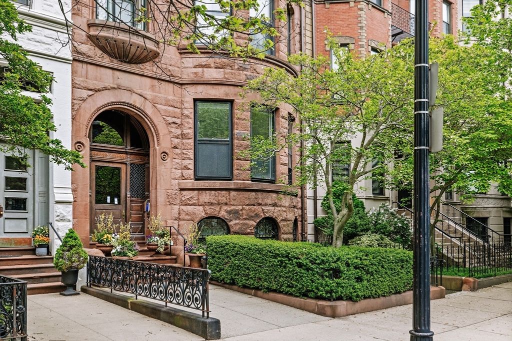 Picture 22: 316 Beacon St 1, Boston, MA 02116