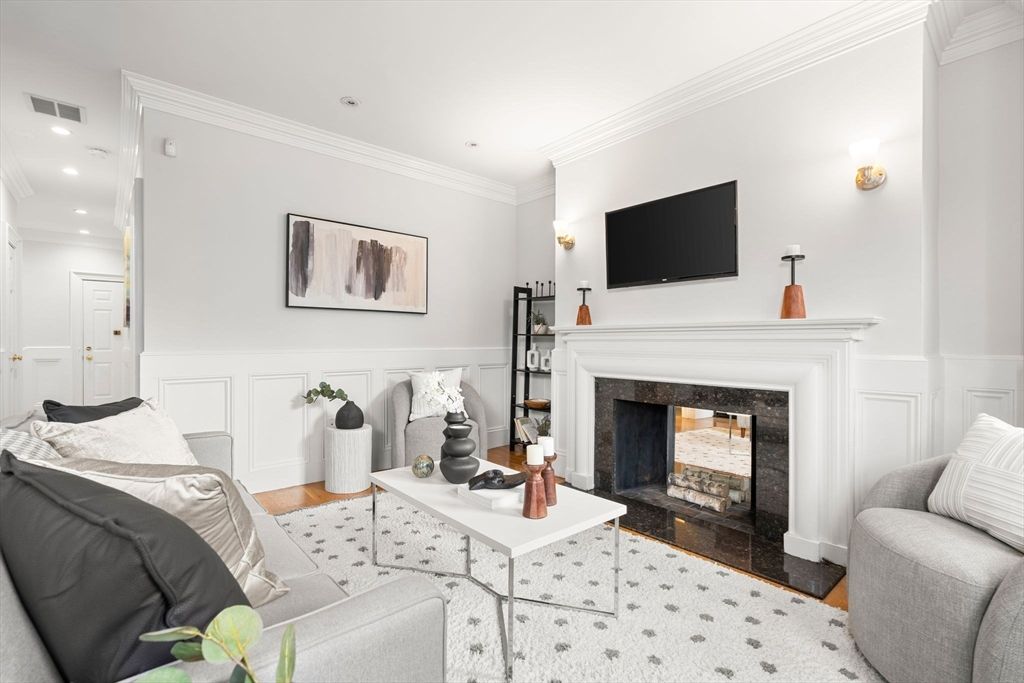 Picture 43: 244 Beacon Street 1B, Boston, MA 02116