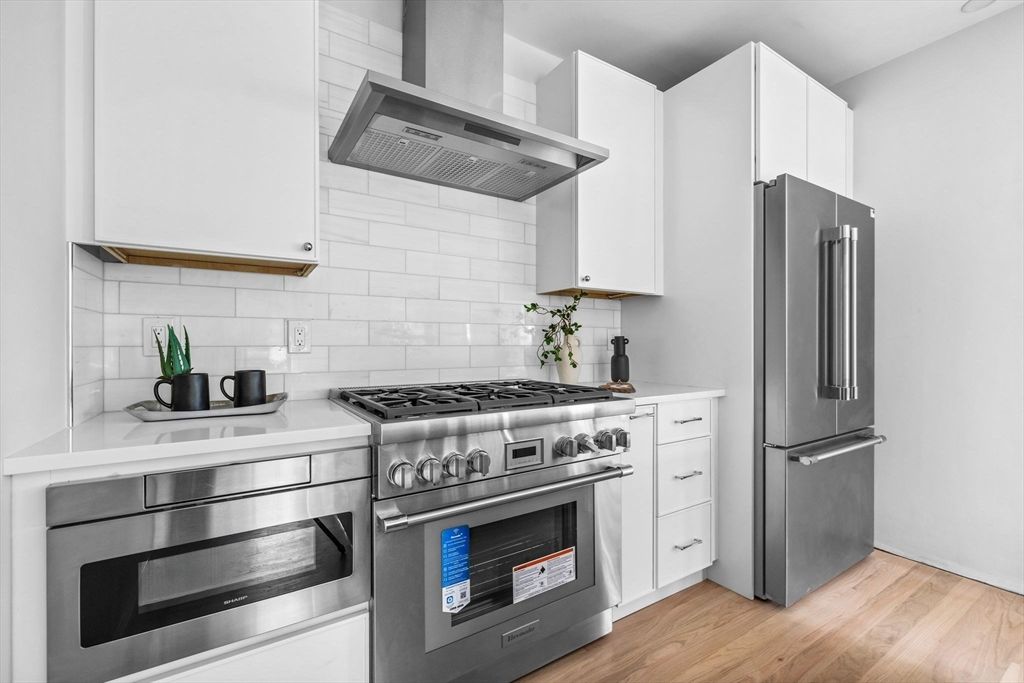 Picture 22: 198 Bowen 1, Boston, MA 02127