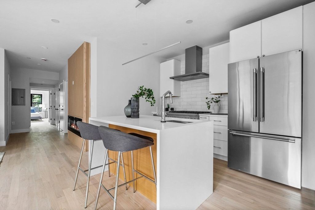 Picture 22: 198 Bowen 1, Boston, MA 02127