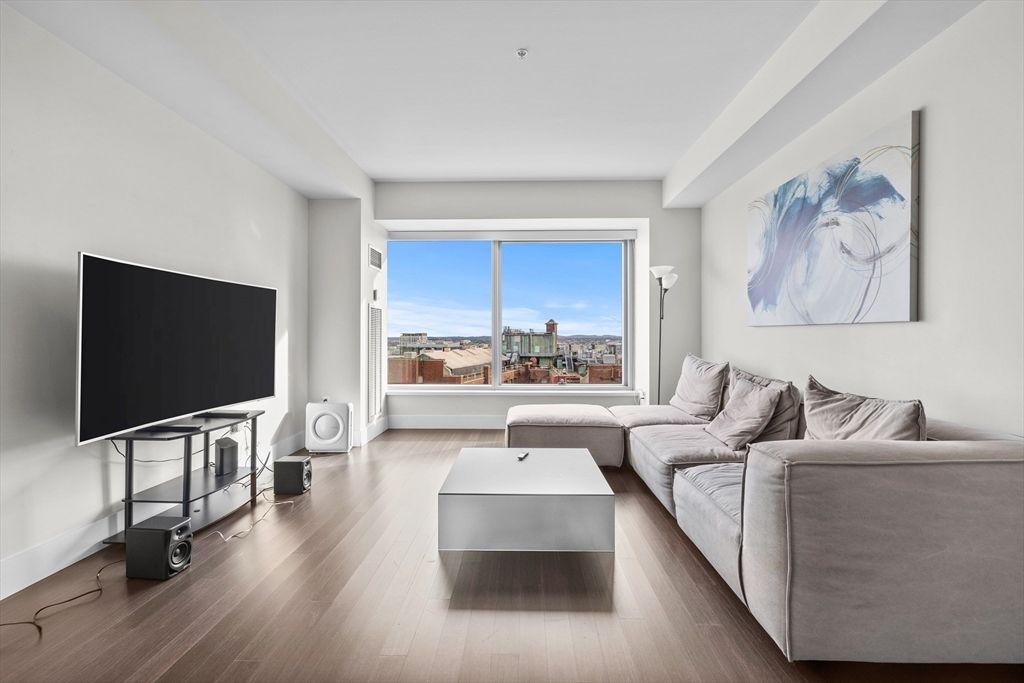 Picture 31: 110 Stuart Street 19A, Boston, MA 02116