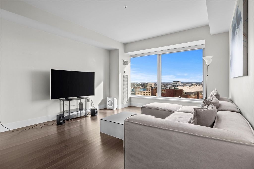 Picture 31: 110 Stuart Street 19A, Boston, MA 02116