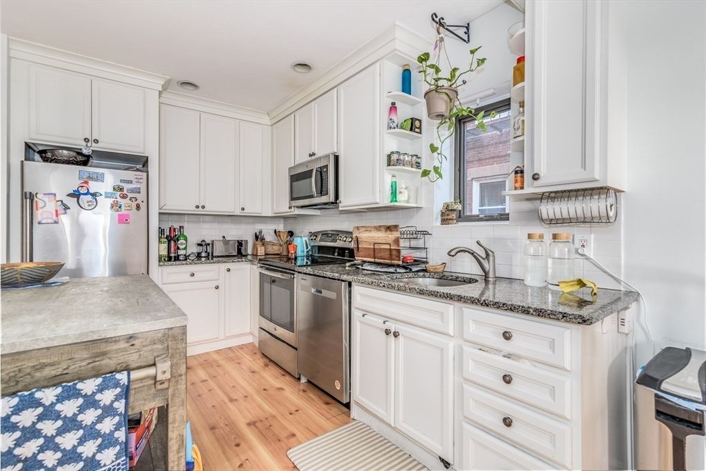 Picture 15: 90 Salem St 3F, Boston, MA 02113