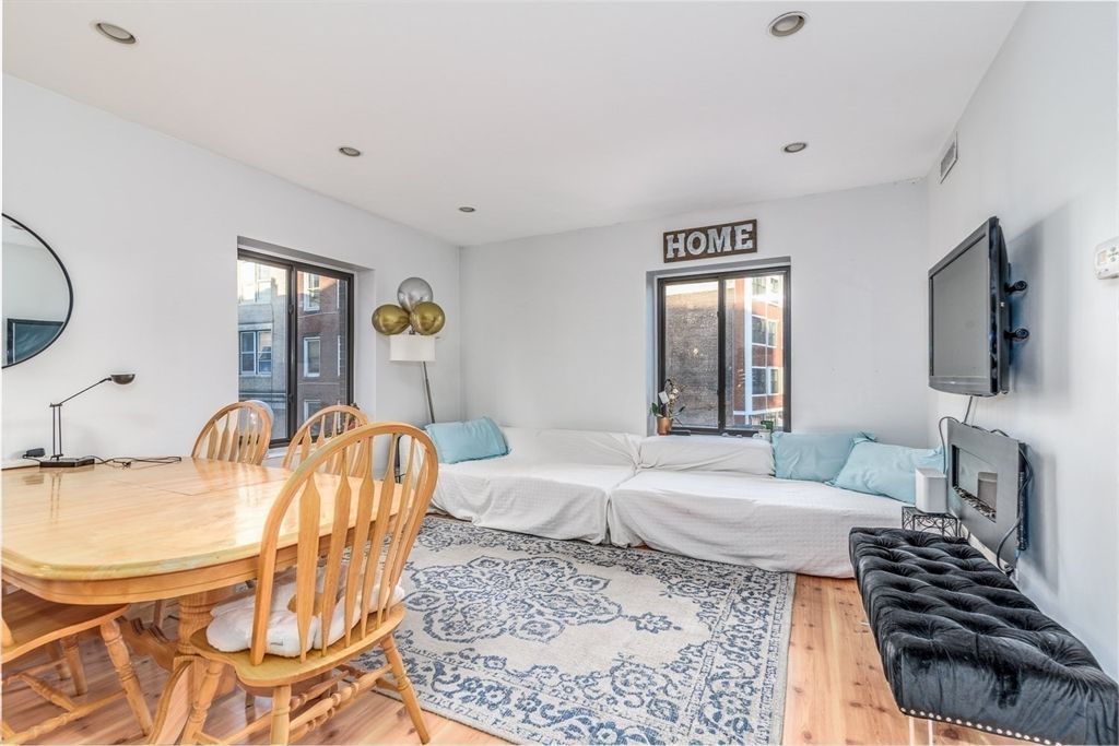 Picture 15: 90 Salem St 3F, Boston, MA 02113