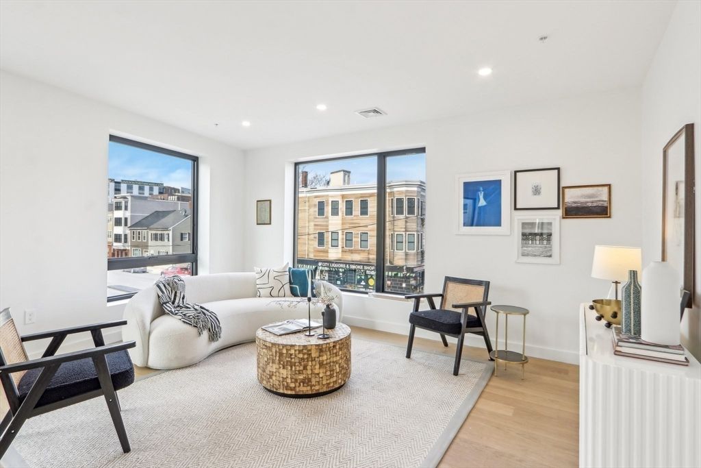 Picture 23: 256 Dorchester Street 305, Boston, MA 02127