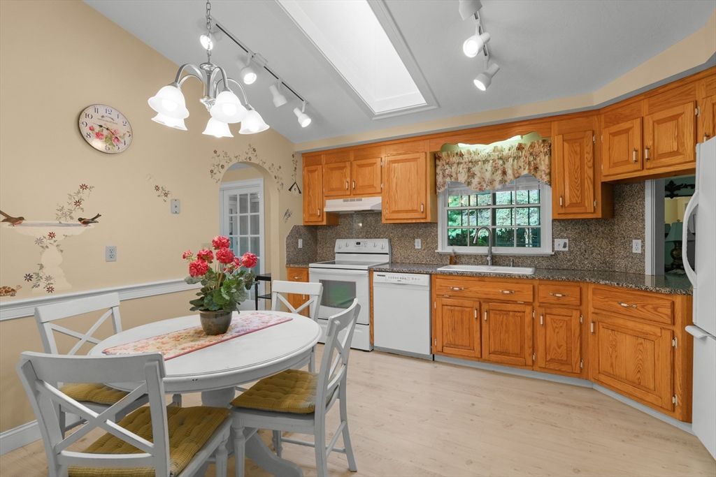 Picture 42: 87 Foxglove Rd, Barnstable, MA 02632