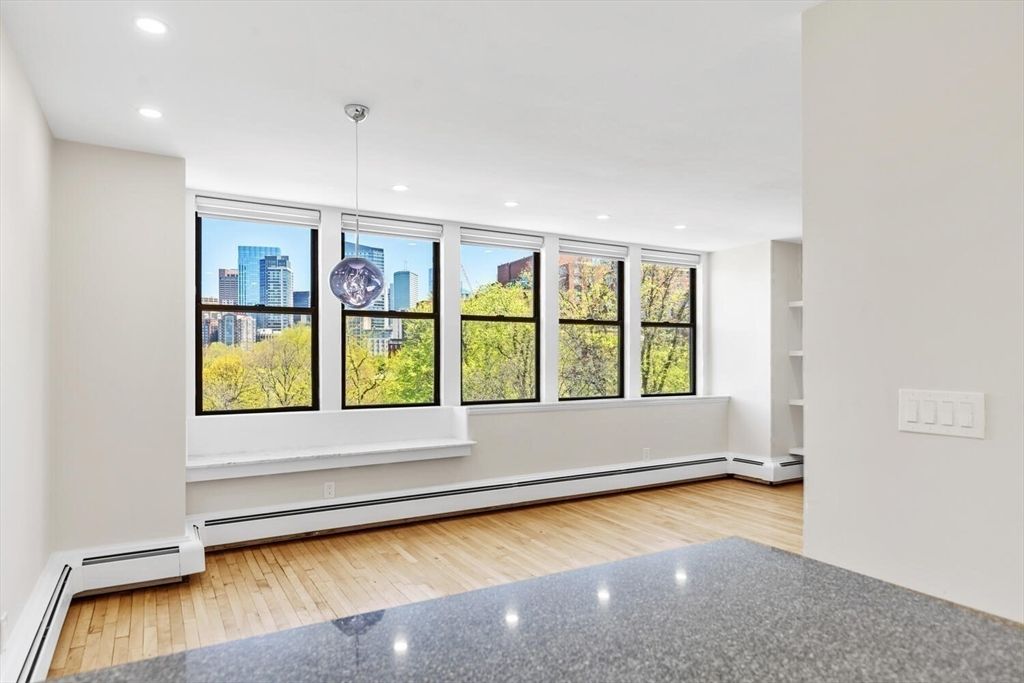 Picture 25: 19 Arlington Street 53, Boston, MA 02116