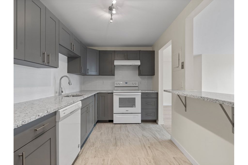 Picture 24: 142 Commercial St 503, Boston, MA 02109