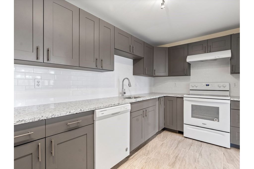 Picture 24: 142 Commercial St 503, Boston, MA 02109