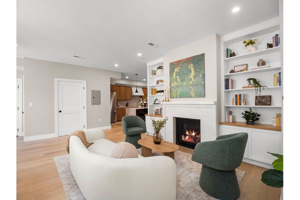 Picture 27: 106-108 Bunker Hill St 6, Boston, MA 02129