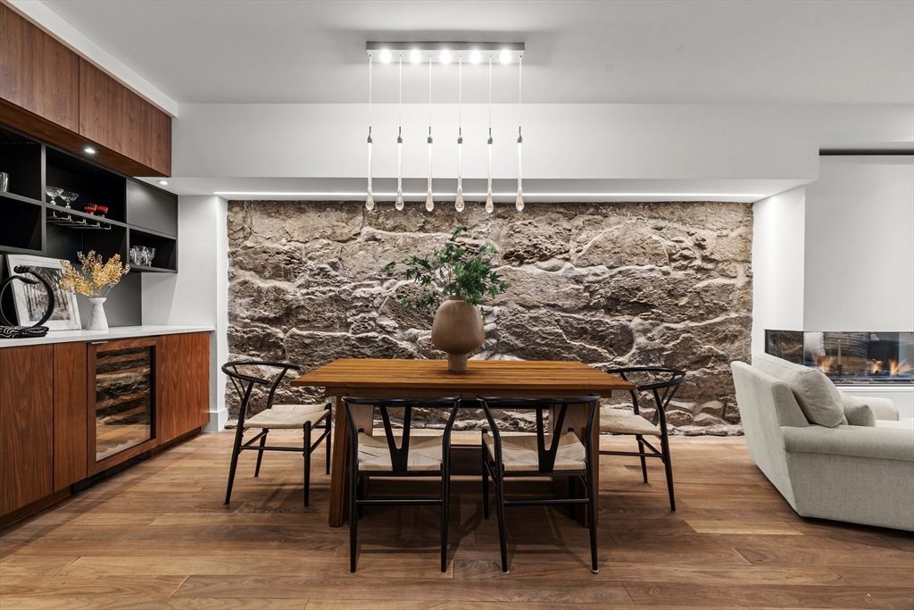 Picture 25: 77 Chandler Street 1, Boston, MA 02116