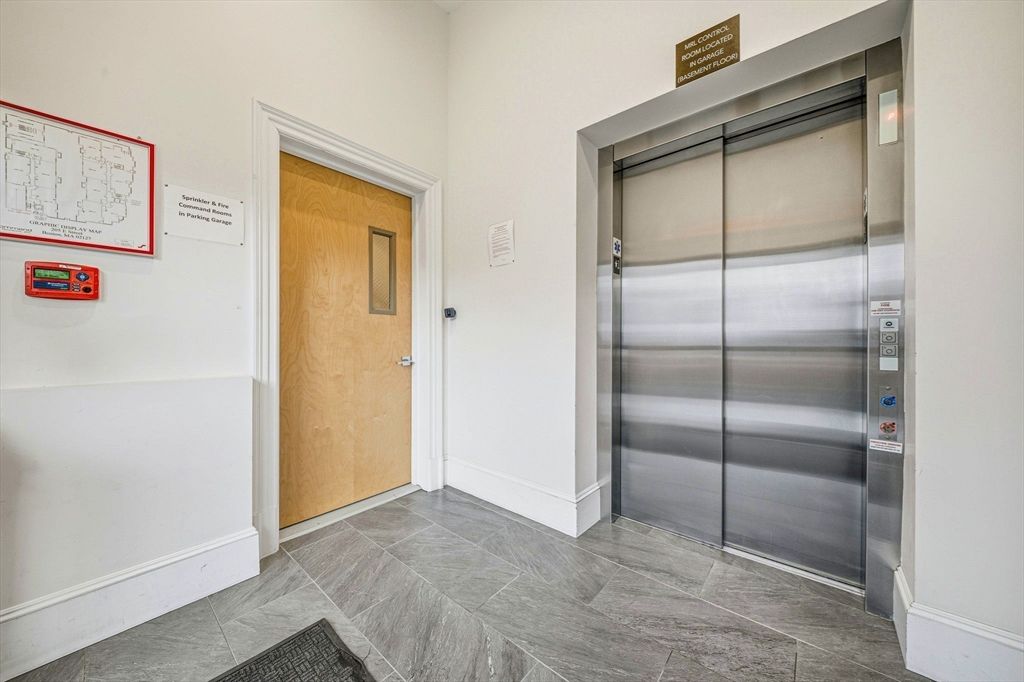 Picture 20: 205 E St. 4N, Boston, MA 02127