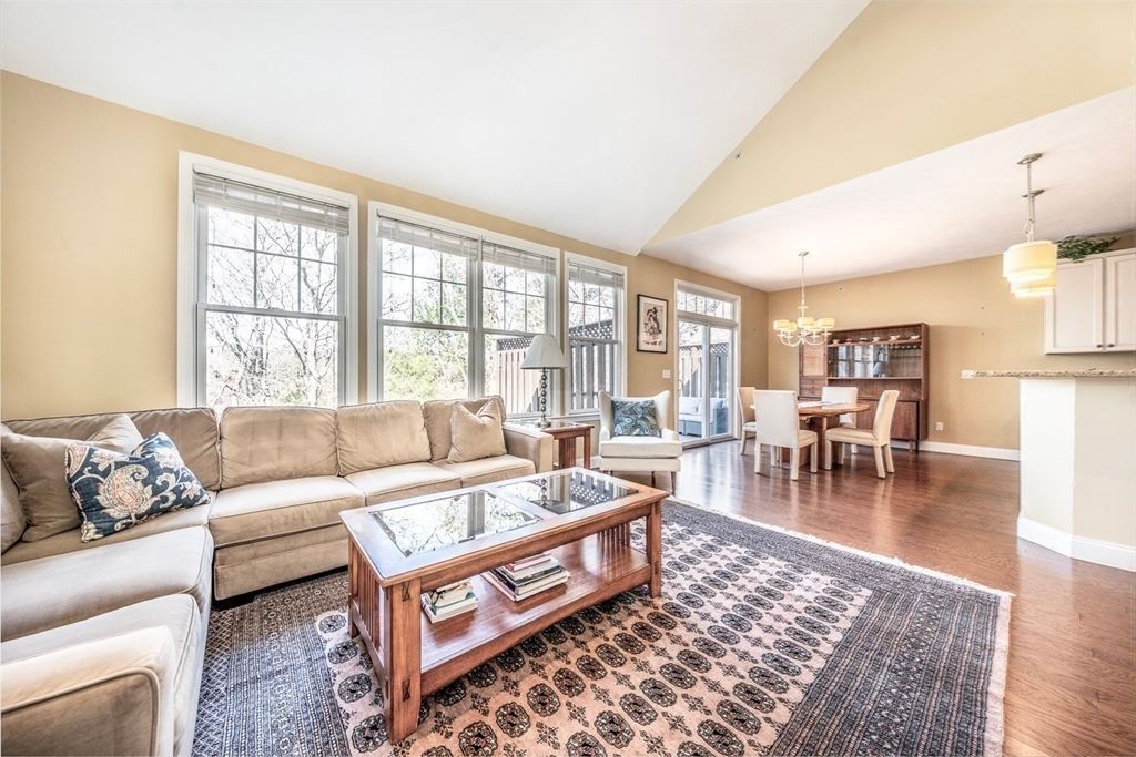 Picture 28: 7 Sea Spray Ave 555, Mashpee, MA 02649