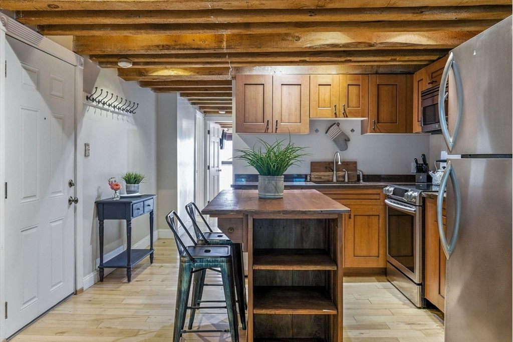 Picture 38: 110-112 Commercial St 5, Boston, MA 02109