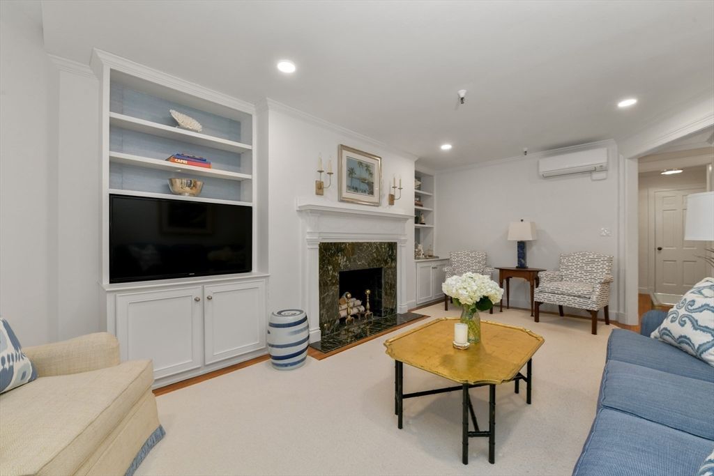 Picture 15: 255 Beacon St 1, Boston, MA 02116