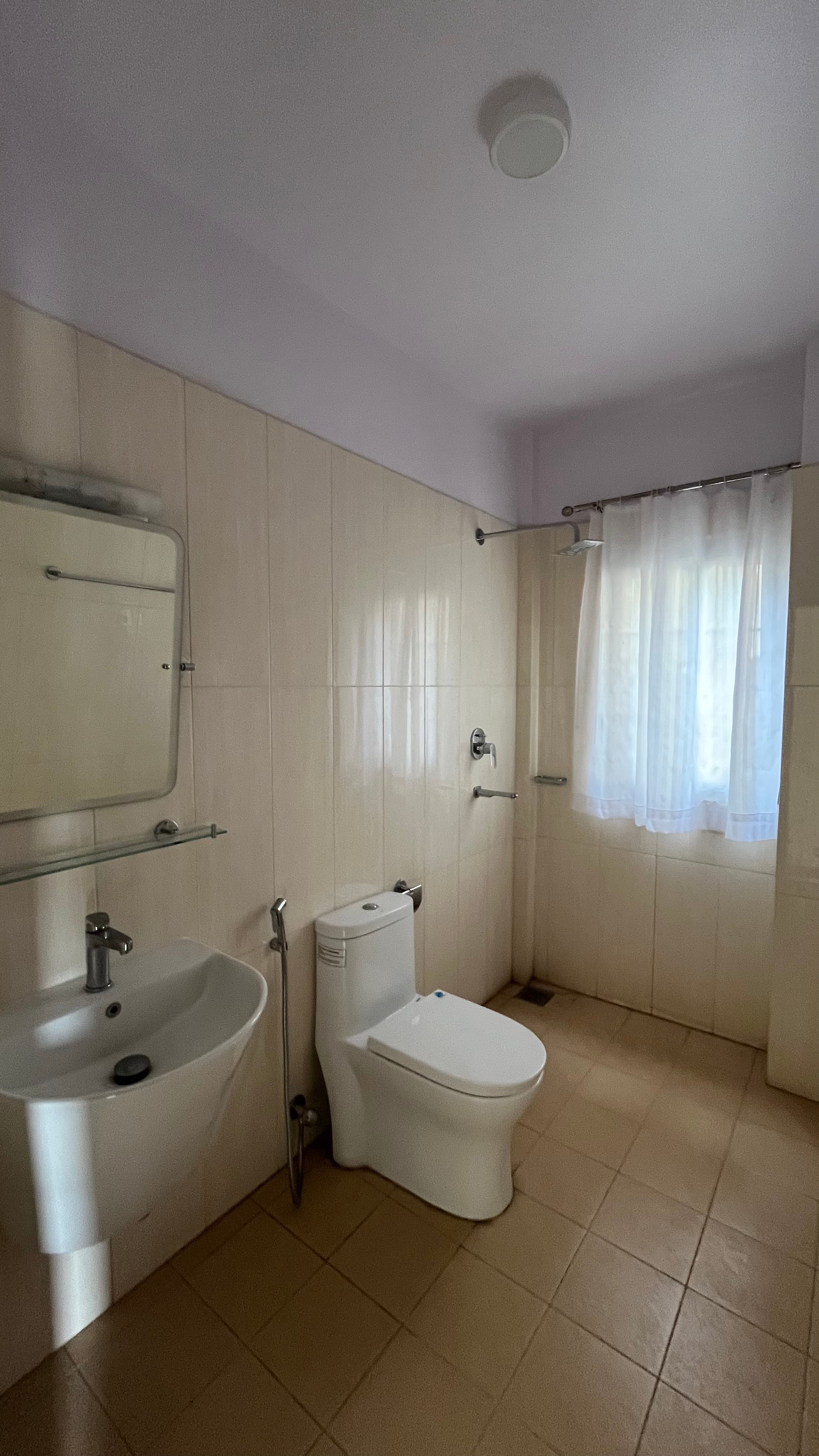 Highly Lavish 6bhk Bungalow villa