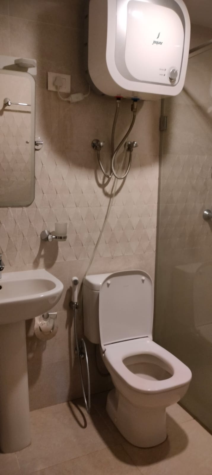 2 BHK Apartment on ground floor For Rent In Premier Apartment