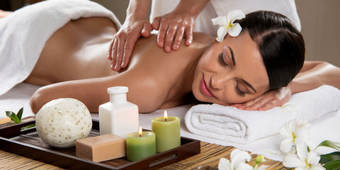 Relaxing spa massage
