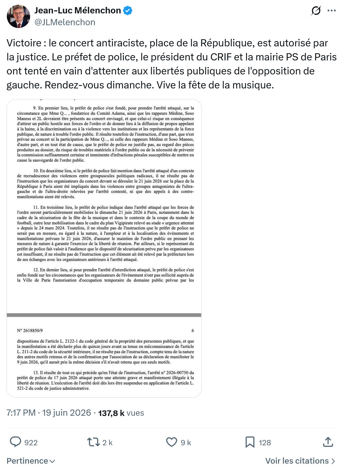 Jean-Luc Mélenchon: Victoire : le concert antiraciste, place de la...