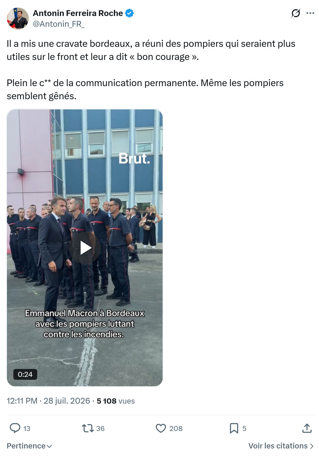 Antonin Ferreira Roche: Il a mis une cravate bordeaux...