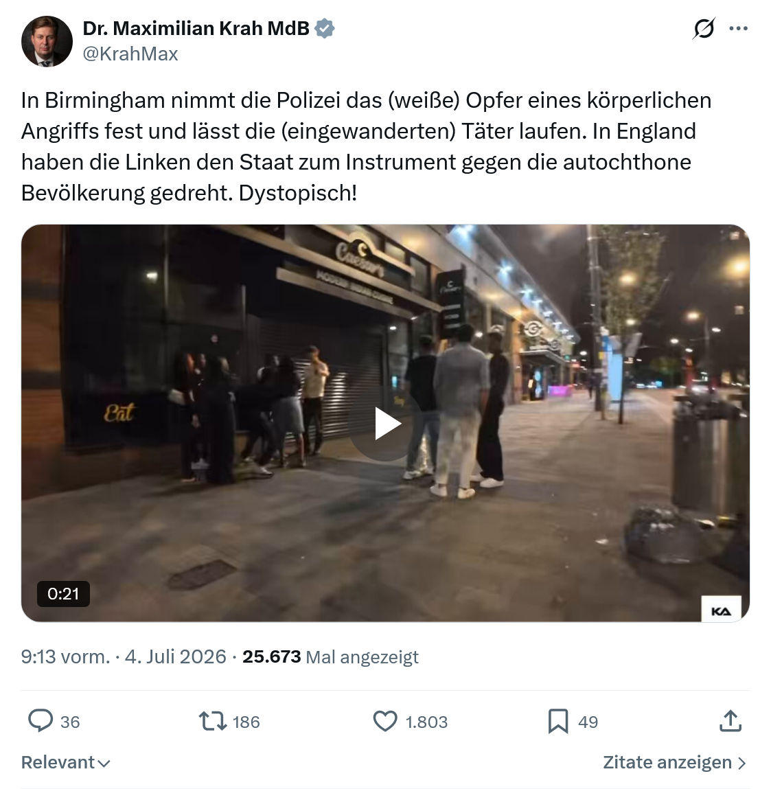 Maximilian Krah: In Birmingham nimmt die Polizei...