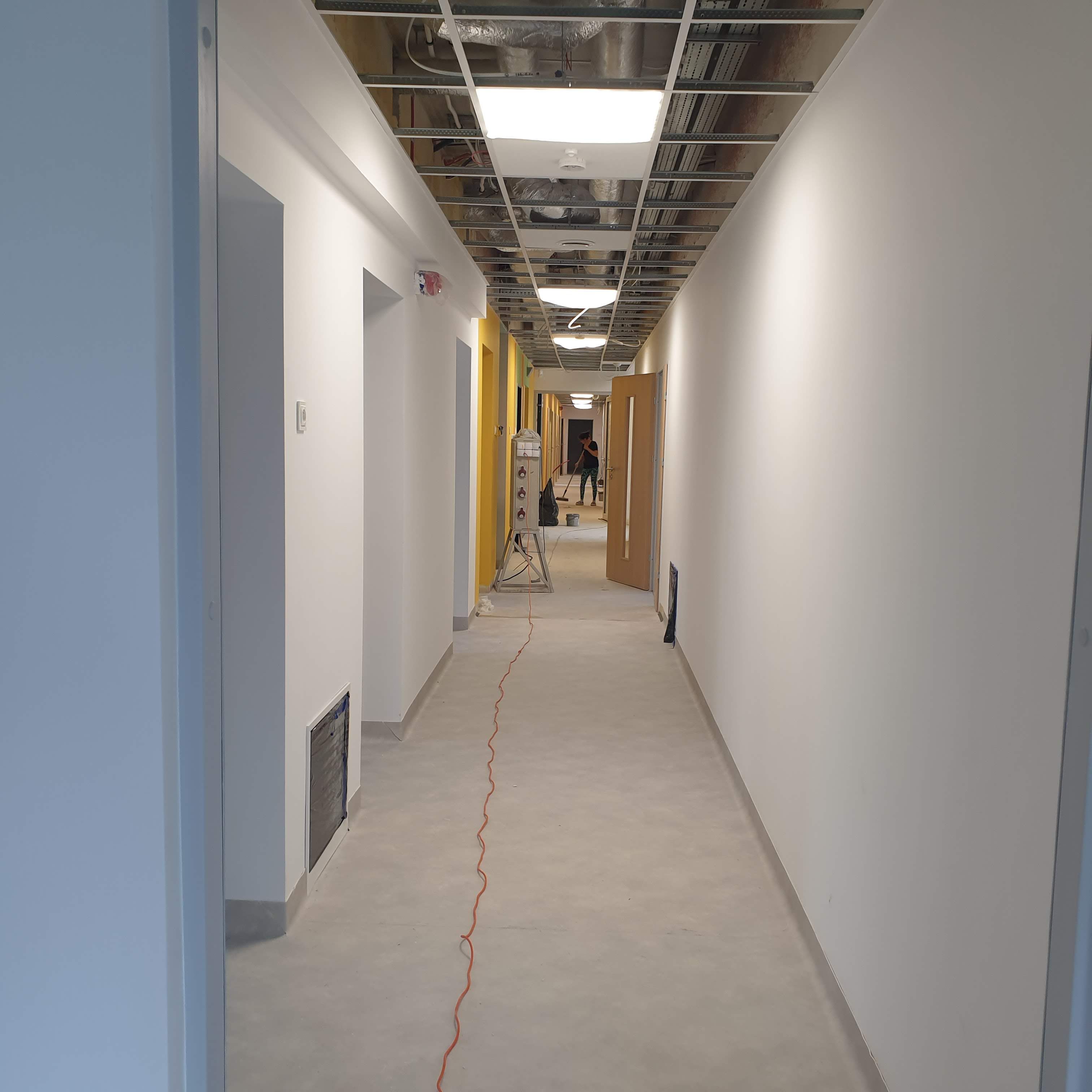 Sprzątanie hal przemysłowych