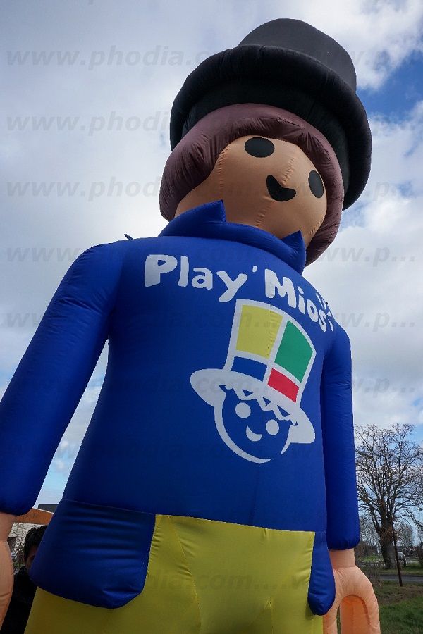 playmobil géant autoventilé de 8m