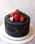 Thumbnail №2 | Торт "Чёрное и красное"