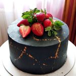 Thumbnail №1 | Торт "Чёрное и красное"