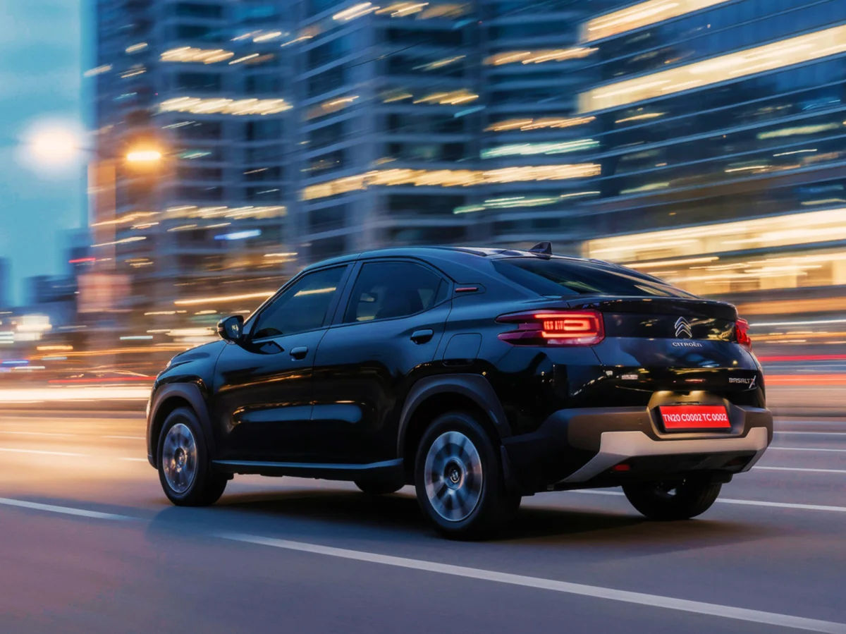 Muscular Rear Stance & 3D Taillamps