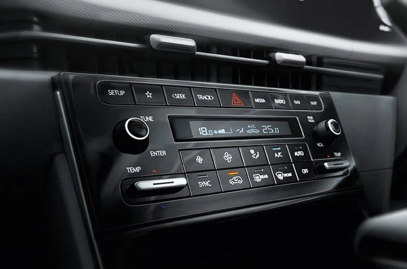Dual-Zone Automatic Temperature Control with Touch Climate Panel