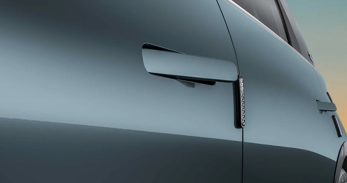 Aerodynamic Smart Flush Door Handles