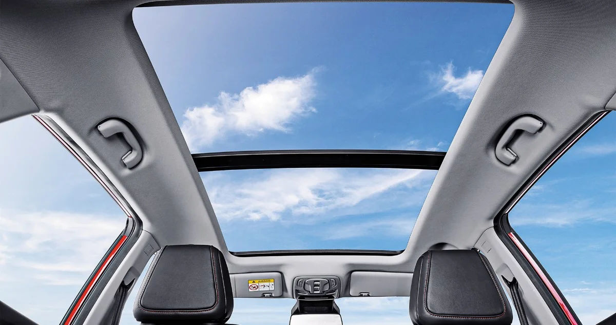 Dual-Pane Panoramic Skyroof