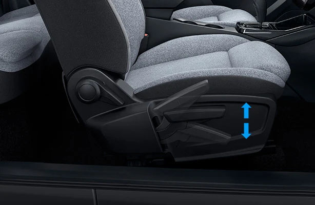 Commanding High Seating Posture with Height-Adjustable Driver Seat & Front Center Armrest