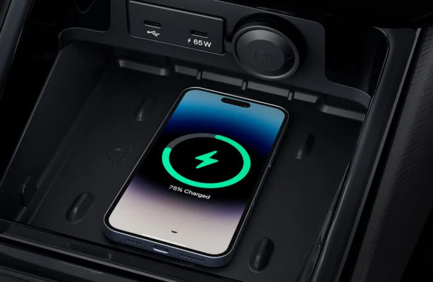 Fast Qi Wireless Smartphone Charging Console with Smart Active Cooling Ventilation