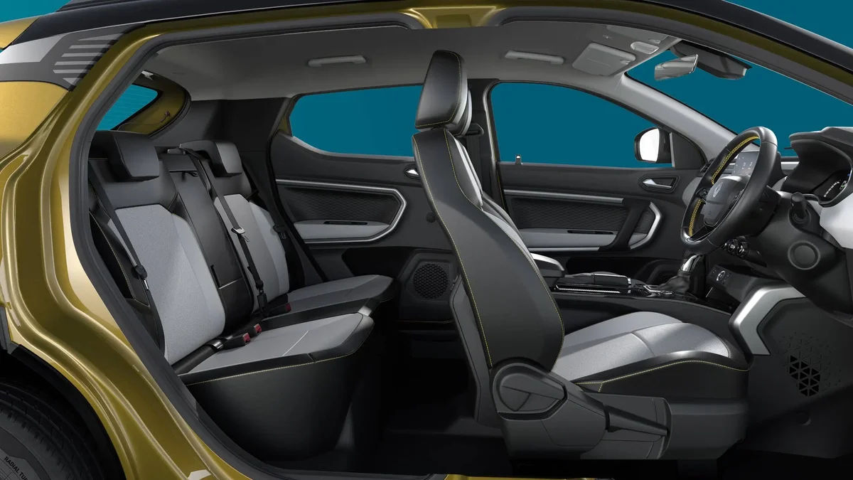 Segment-Leading 405-Litre Boot Space (Expandable to 879 Litres)