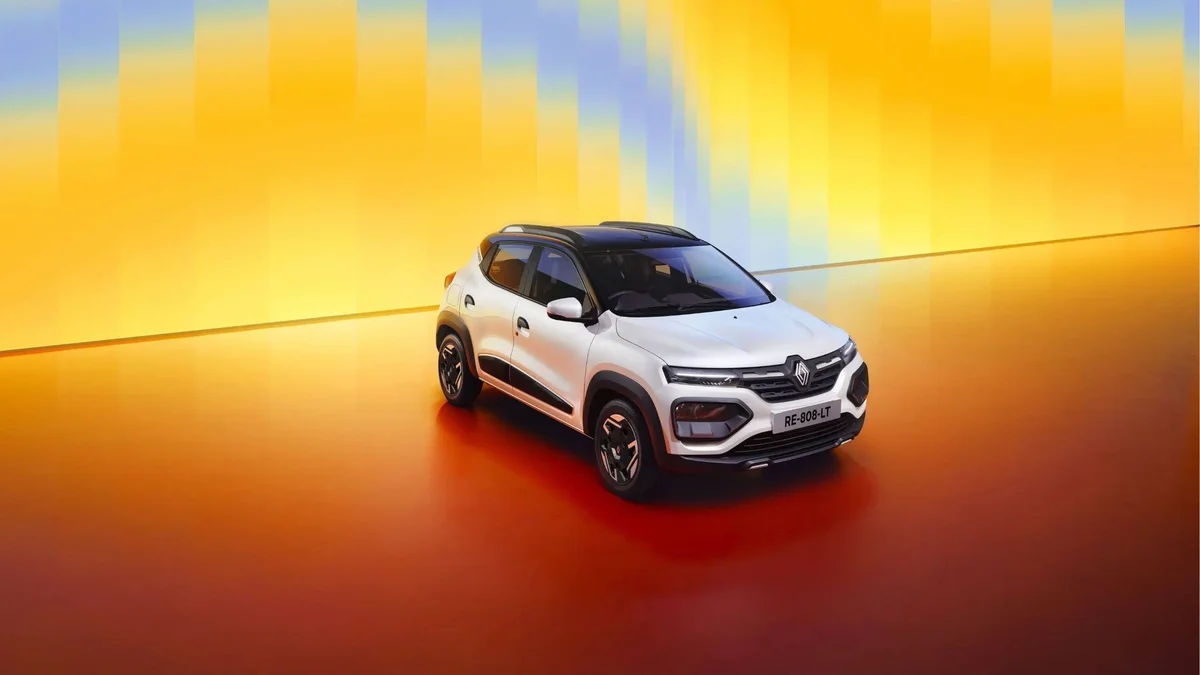 SUV-Inspired Stance with Bold Front Grille & Silver Streak LED DRLs
