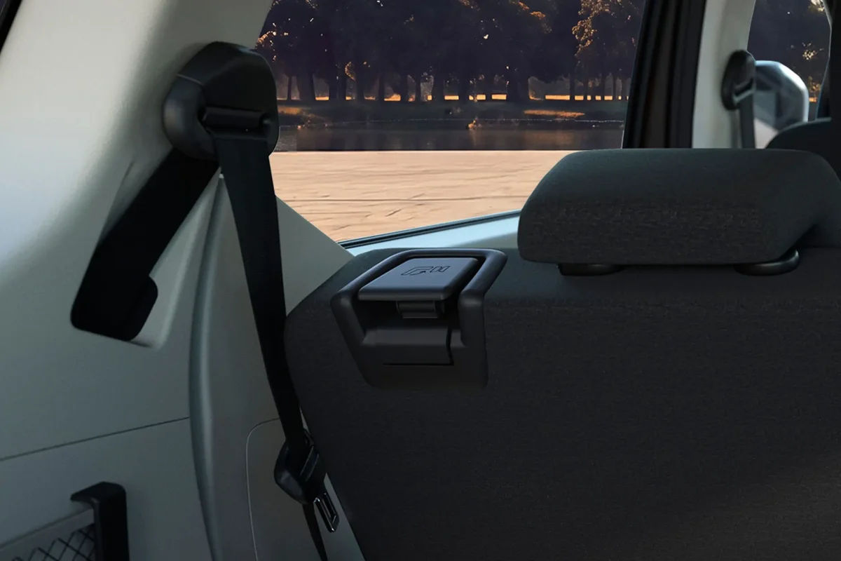 2nd Row Slide, Recline & One-Touch Fold & Tumble Seats