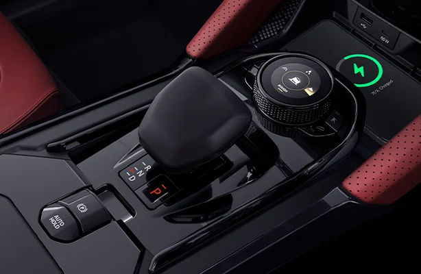 JLR-Inspired Command E-Shifter with Ergonomic Shift-by-Wire Technology and Steering Paddle Shifters