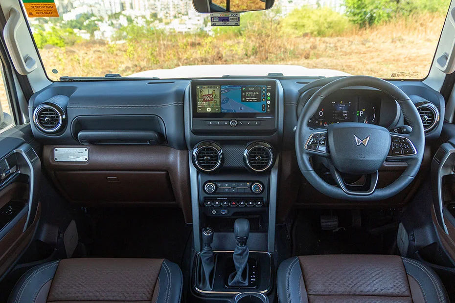 Dual-Tone Ivory & Dark Adventure Cockpit Dashboard with Soft-Touch Leatherette Stitching