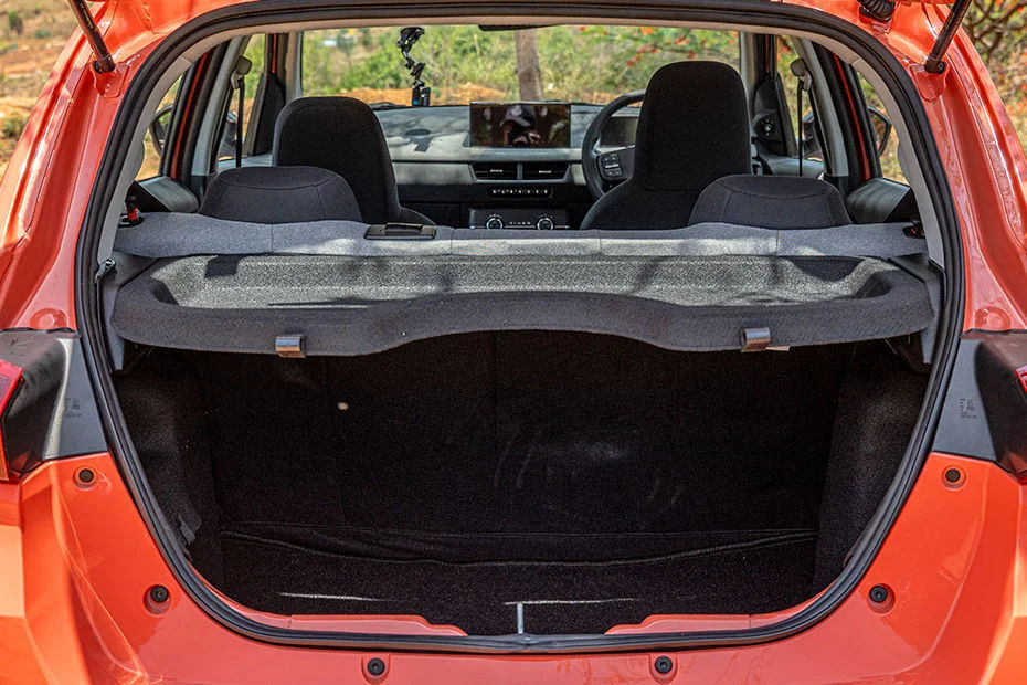 Practical 242 Litre Luggage Boot & Underfloor Twin-Cylinder iCNG Usable Space