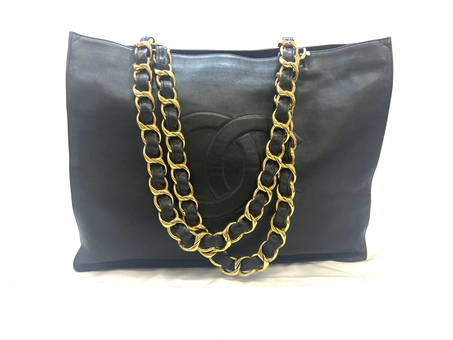 CHANEL ブラック レザー バッグ Pre-Owned Black Lambskin 'CC' Flap Maxi Q6B0QZ1IK6043