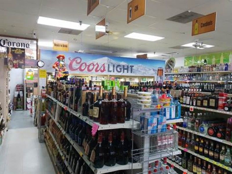 57104 Great Family Liquor Store For Sale on a Busy Road , Located 