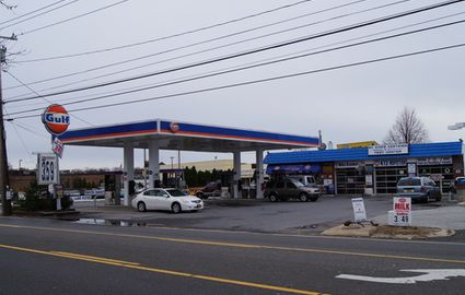 Gulf Convenience Store & Repair Shop 100348