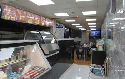 London Properties Are Pleased To Offer To The Market This Well Established Takeaway/restaurant Prominently Located On A Enviable Trading Position On Leagrave Road In Luton