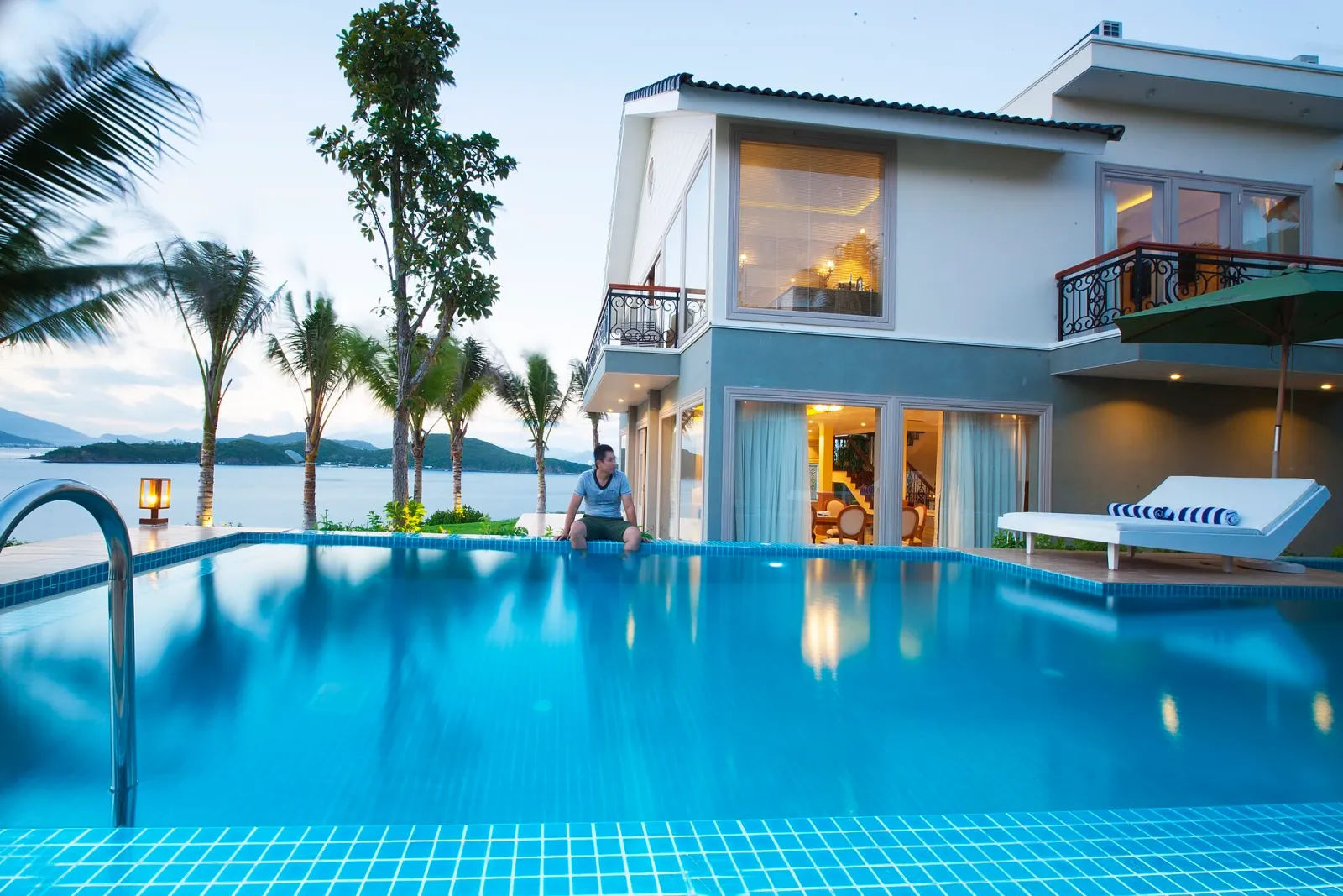 Villa trên đảo Hòn Tằm