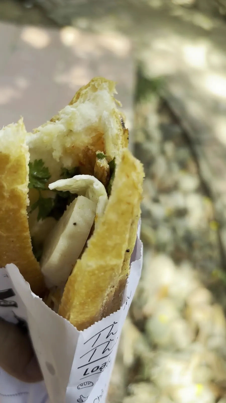 Thanh Thanh fish-cake banh mi — reference photo 3